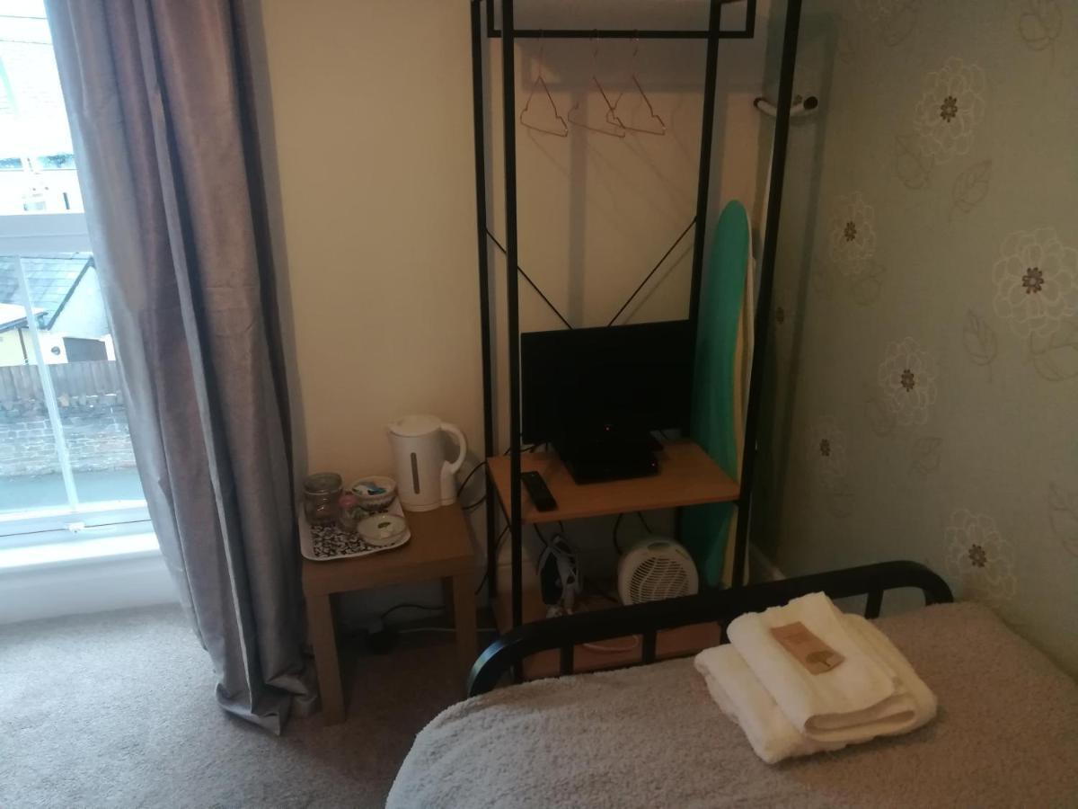 Y Garreg Wen Bed and Breakfast Llanybyther Εξωτερικό φωτογραφία